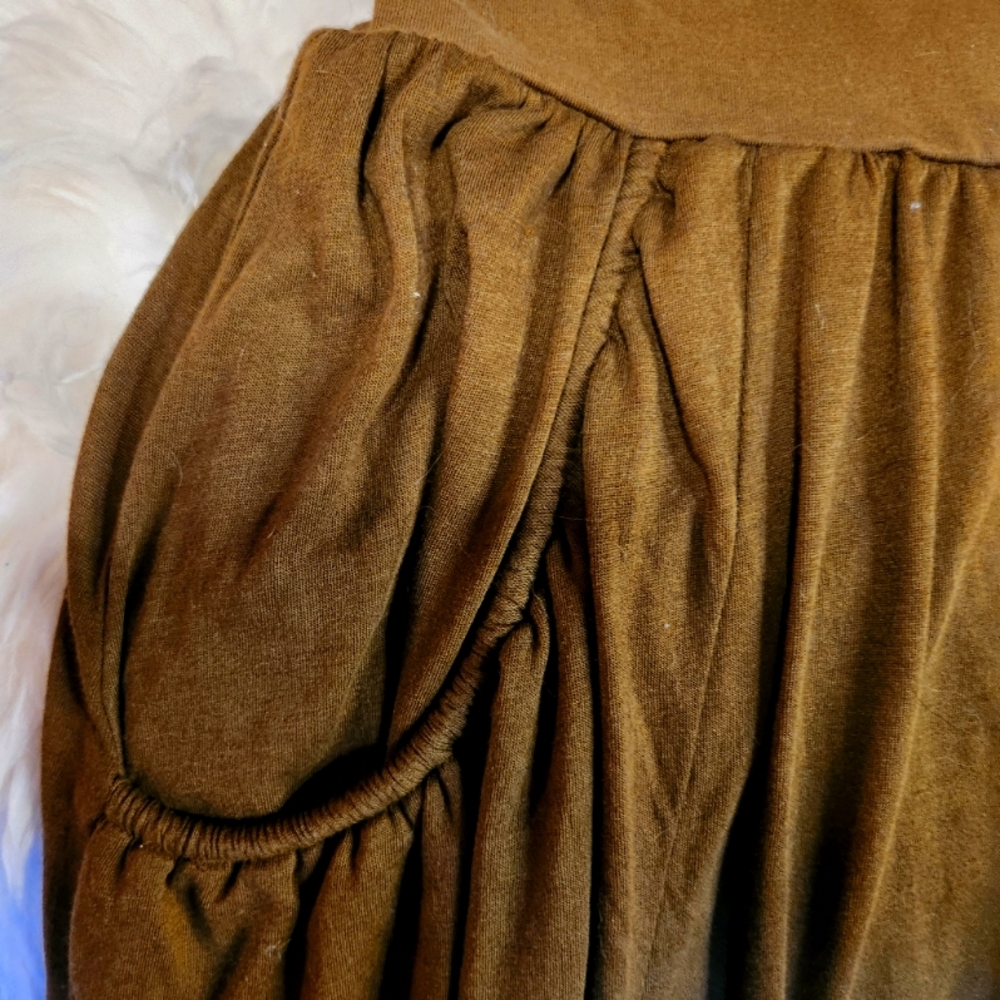 S.  GARNET HILL Olive green boho skirt. Softly gathered at the bottom sides!